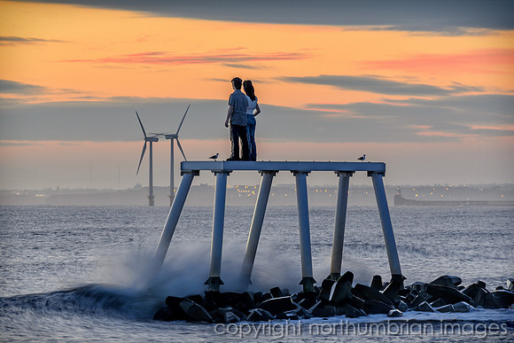 couple, newbiggin, northumbria, northumberland, sea,seaside,"northumbrian images",statue