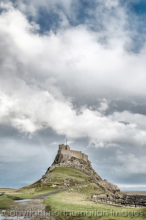 lindisfarne castle holy island