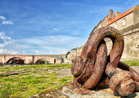 berwick harbour boat blue northumberland northumbria